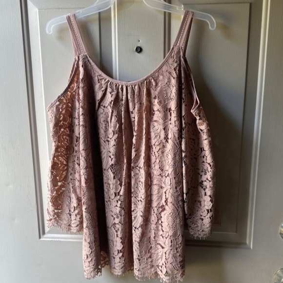 White House Black Market Lace Cold Shoulder 3/4 Sleeve Blush Rose Blouse.Size S - Picture 2 of 16